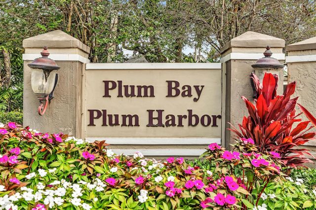 5837 N Plum Bay Pkwy, Tamarac, FL 33321