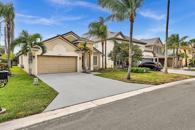 5837 N Plum Bay Pkwy, Tamarac, FL 33321