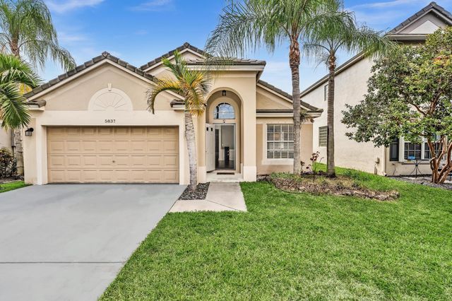 5837 N Plum Bay Pkwy, Tamarac, FL 33321