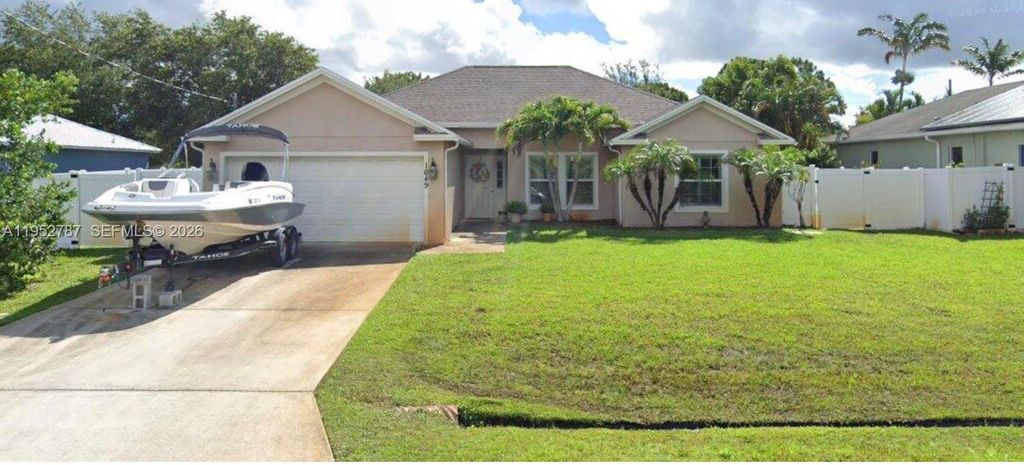 1649 SW Hampshire Ln, Port St. Lucie, FL 34953