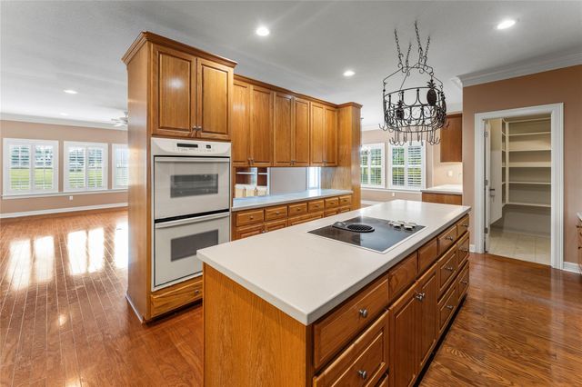 3421 Chisholm TRL, Salado, TX 76571