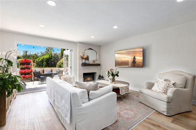 2425 Vista Hogar, Newport Beach, CA 92660