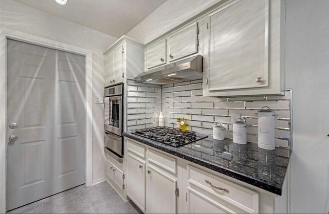 1102 E Rutgers Lane, Deer Park, TX 77536