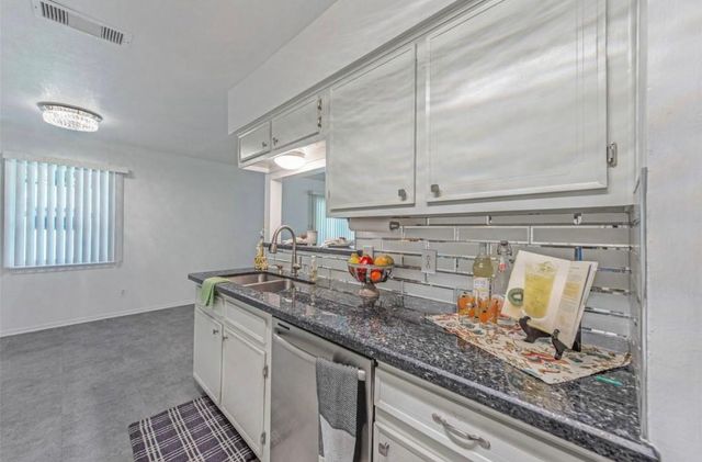 1102 E Rutgers Lane, Deer Park, TX 77536