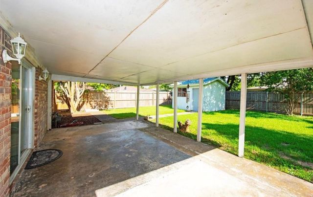 1102 E Rutgers Lane, Deer Park, TX 77536