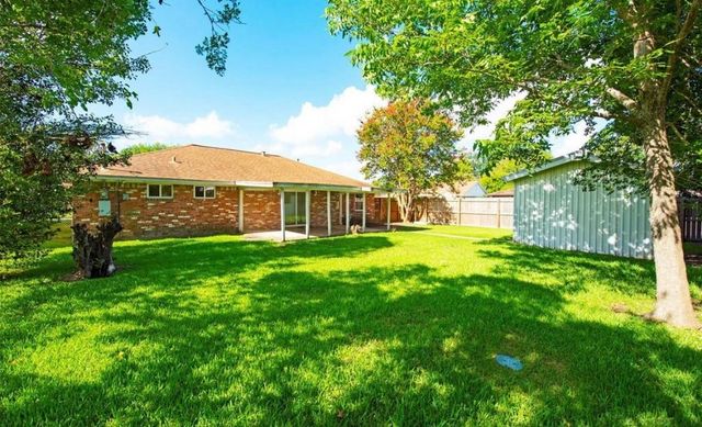 1102 E Rutgers Lane, Deer Park, TX 77536