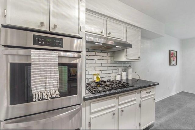 1102 E Rutgers Lane, Deer Park, TX 77536