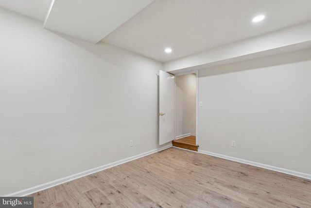 2827 ELLICOTT ST NW, Washington, DC 20008