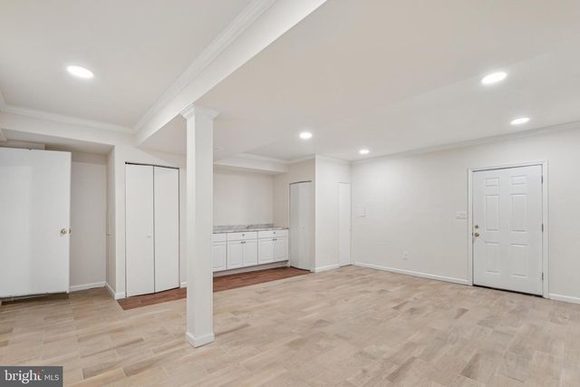 2827 ELLICOTT ST NW, Washington, DC 20008
