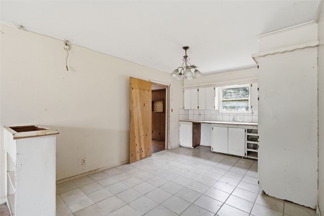 15703 E Latimer Place, Tulsa, OK 74116