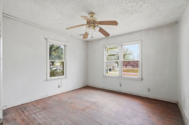 15703 E Latimer Place, Tulsa, OK 74116