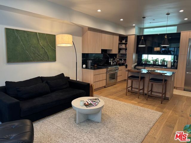 1144 N Detroit Street 7, West Hollywood, CA 90046