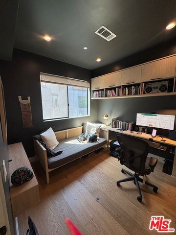 1144 N Detroit Street 7, West Hollywood, CA 90046