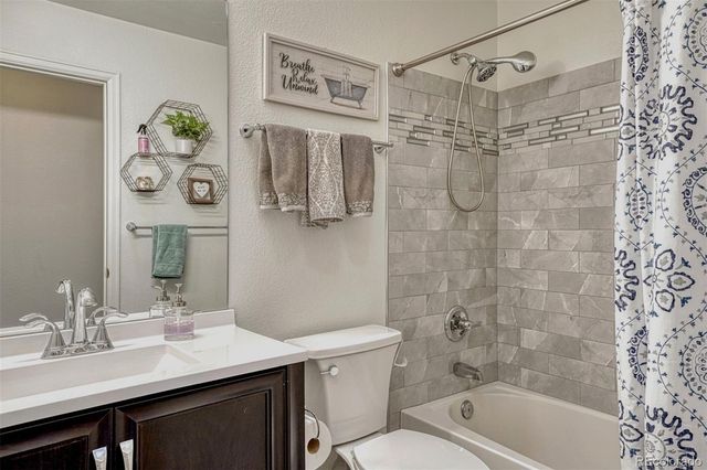 7135 Leopard Drive, Lone Tree, CO 80124