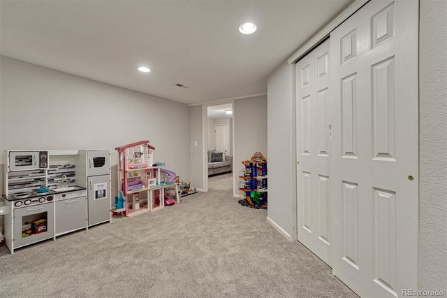 7135 Leopard Drive, Lone Tree, CO 80124