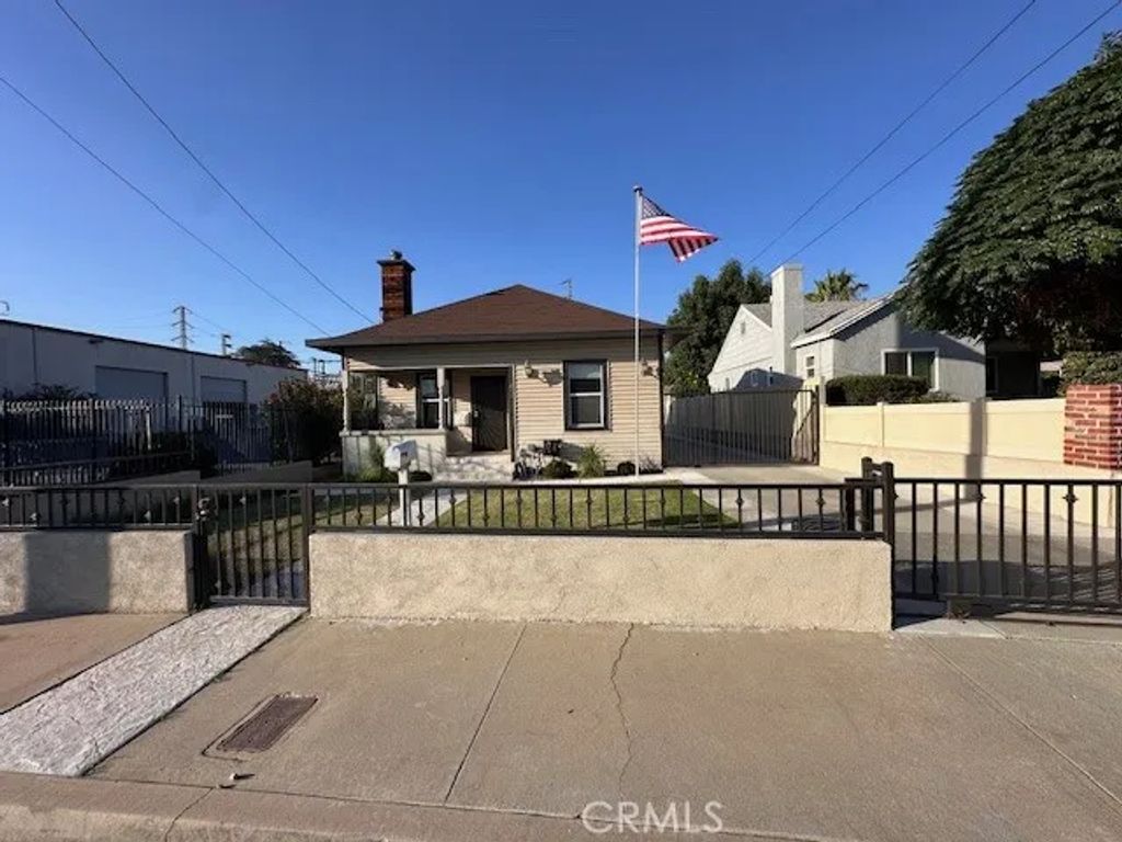 519 E Stuart, Redlands, CA 92374