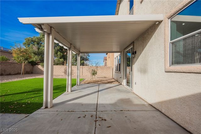 737 Thorton Beach Street, Henderson, NV 89015