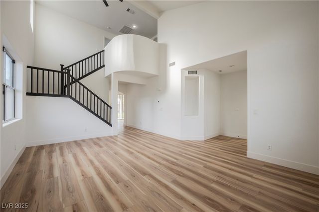 737 Thorton Beach Street, Henderson, NV 89015