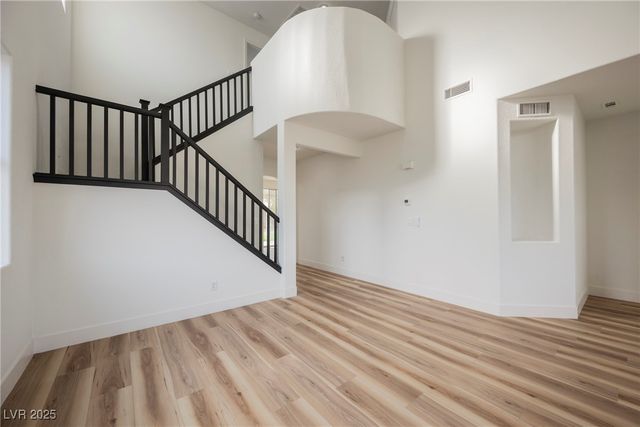 737 Thorton Beach Street, Henderson, NV 89015