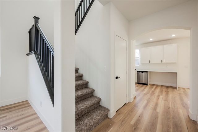 737 Thorton Beach Street, Henderson, NV 89015