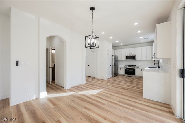 737 Thorton Beach Street, Henderson, NV 89015