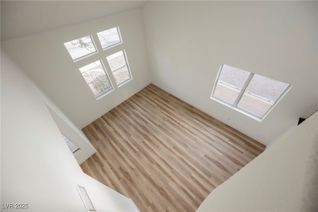 737 Thorton Beach Street, Henderson, NV 89015