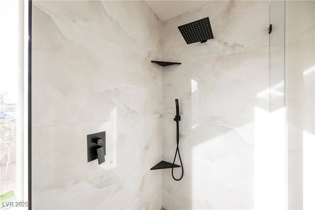 737 Thorton Beach Street, Henderson, NV 89015