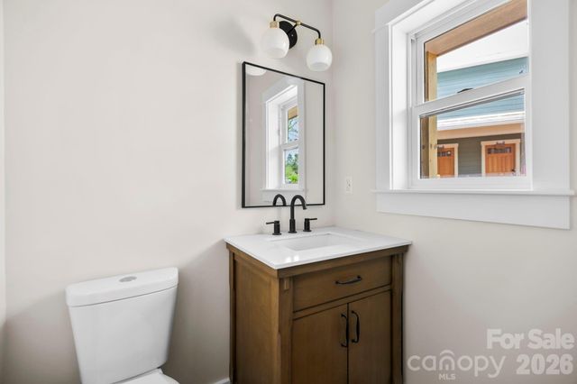 25 Fireside Drive, Asheville, NC 28806