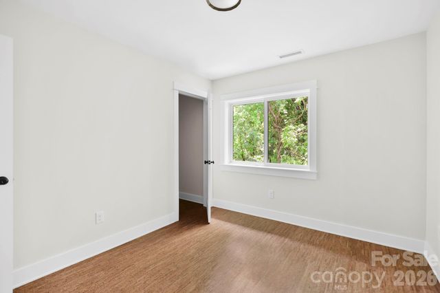 25 Fireside Drive, Asheville, NC 28806