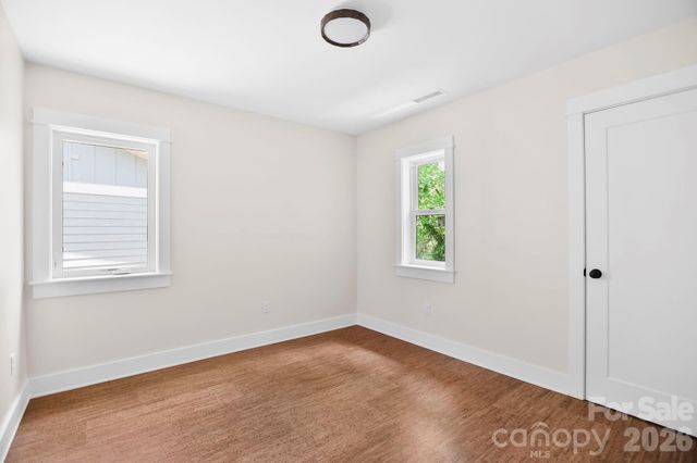 25 Fireside Drive, Asheville, NC 28806