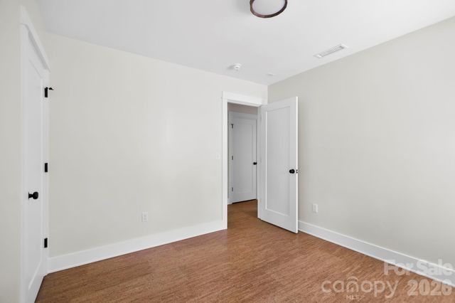 25 Fireside Drive, Asheville, NC 28806