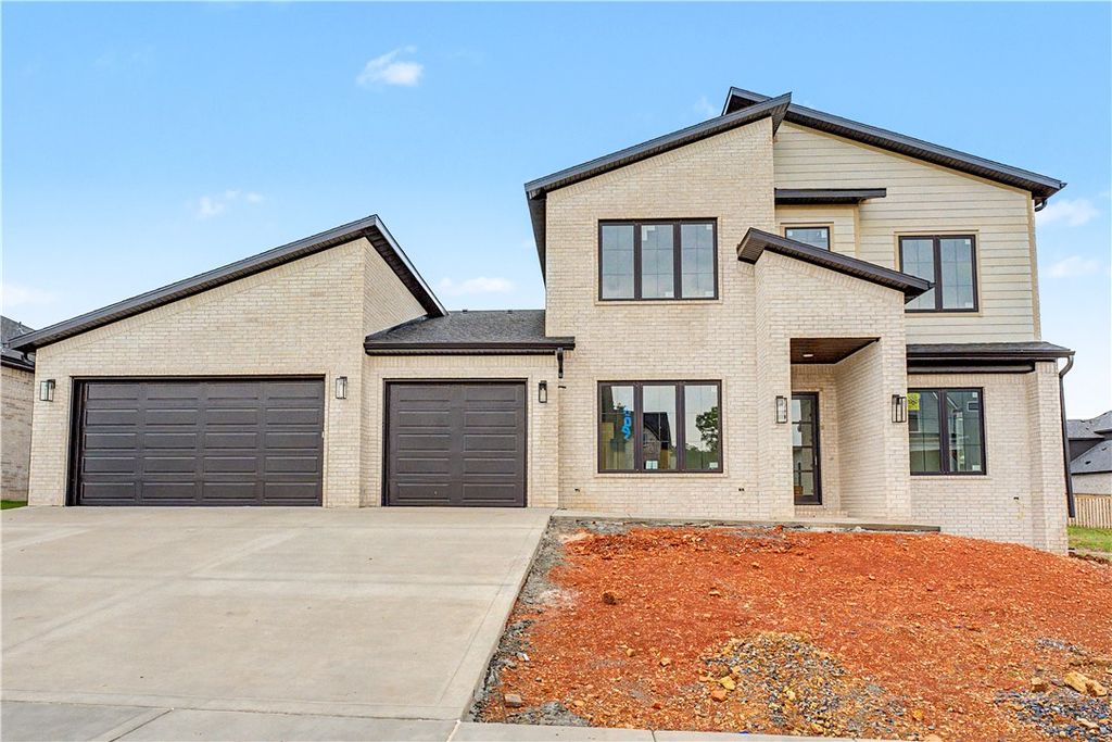 3809 SW Rhythm Avenue, Bentonville, AR 72713