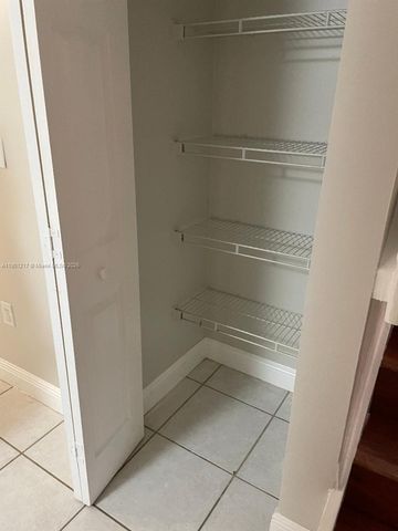 16530 SW 96th Ter, Miami, FL 33196