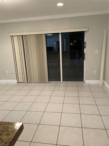 16530 SW 96th Ter, Miami, FL 33196