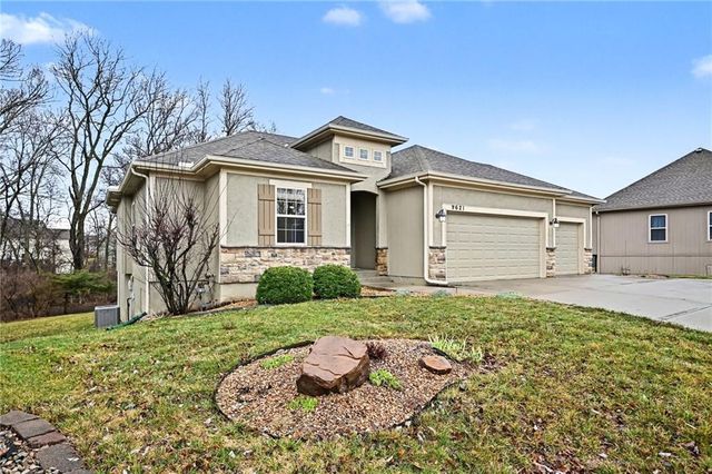 9621 N Adrian Avenue, Kansas City, MO 64154