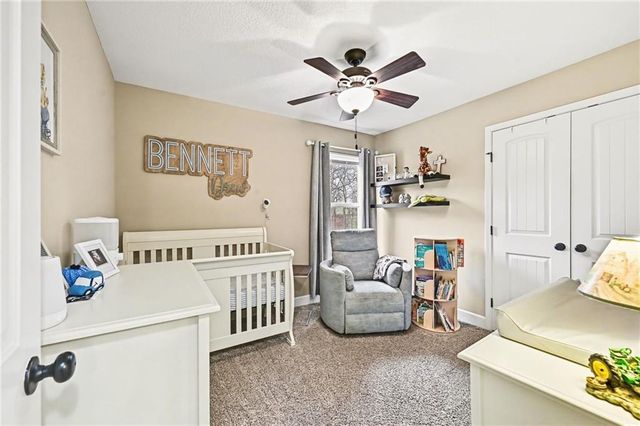 9621 N Adrian Avenue, Kansas City, MO 64154