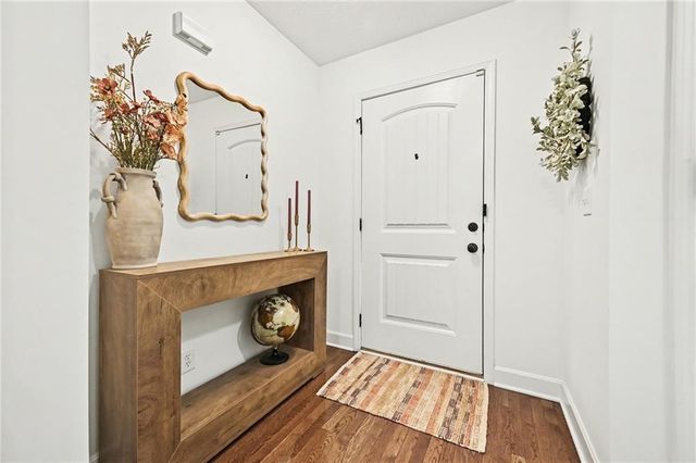 9621 N Adrian Avenue, Kansas City, MO 64154