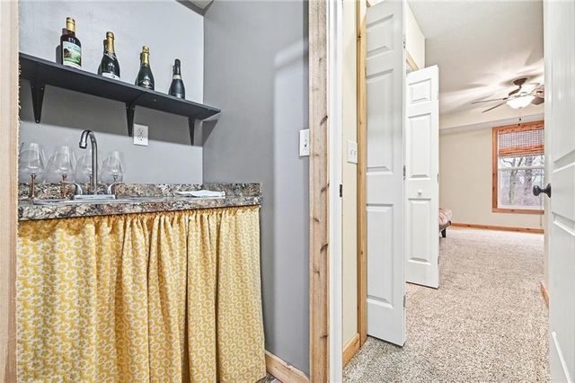 9621 N Adrian Avenue, Kansas City, MO 64154