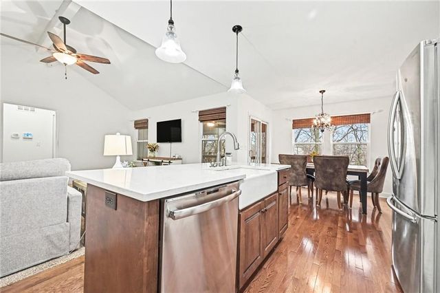 9621 N Adrian Avenue, Kansas City, MO 64154