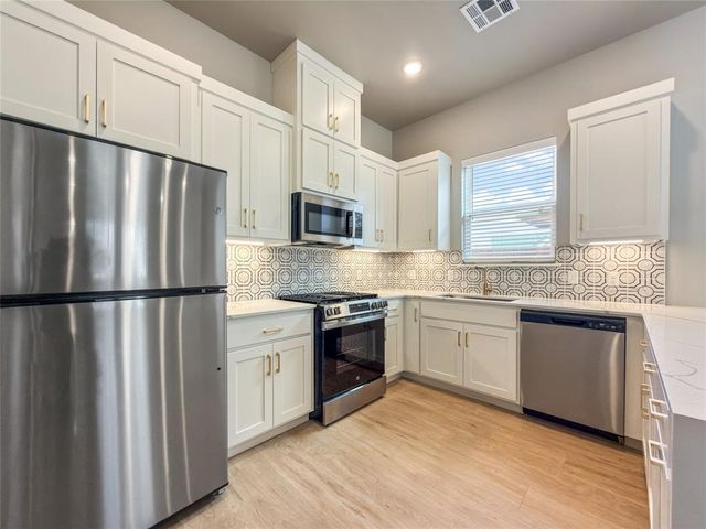 2610 Crescent Avenue, Oklahoma City, OK 73120