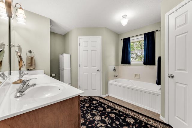 653 N Althea Avenue, Nixa, MO 65714