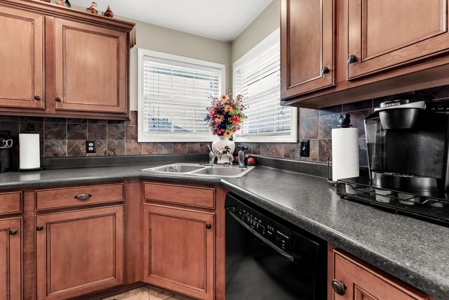 653 N Althea Avenue, Nixa, MO 65714