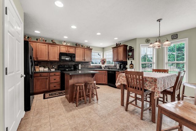 653 N Althea Avenue, Nixa, MO 65714