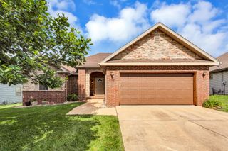 653 N Althea Avenue, Nixa, MO 65714