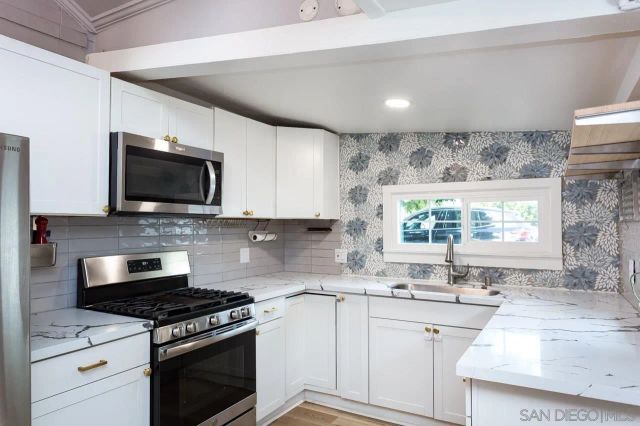 6459 Imperial Avenue, San Diego, CA 92114