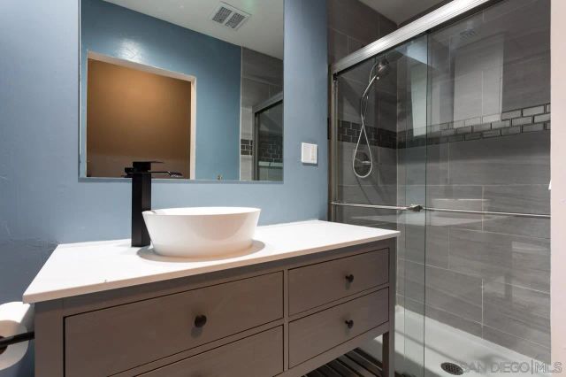 6459 Imperial Avenue, San Diego, CA 92114