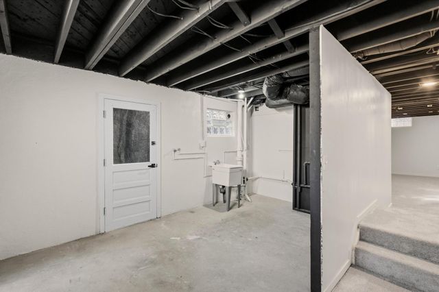 50 Azalea Terrace, Fort Thomas, KY 41075