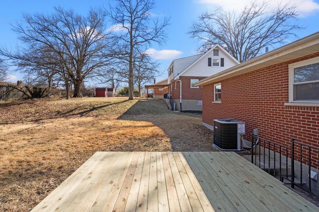 50 Azalea Terrace, Fort Thomas, KY 41075