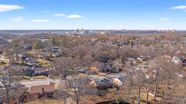 50 Azalea Terrace, Fort Thomas, KY 41075