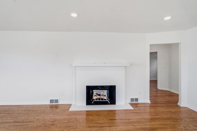 50 Azalea Terrace, Fort Thomas, KY 41075
